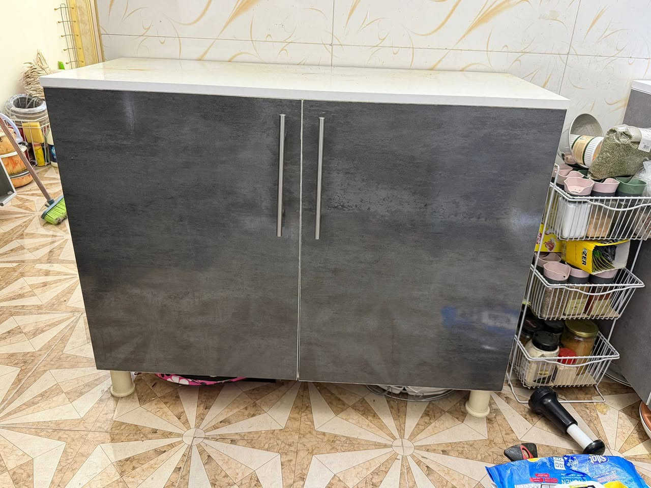 اغراض بيت للبيع
مجمدة 13قدم جديدة واستعمال جدا قليل 375

كاونتر 5قطع خشب mdf 350 

ميز بلازما ب60

طباخ استعمال قليل 250
 المكان الرمادي التأميم


**إذا كنت صاحب هذا الإعلان وتريد حذفه لأي سبب، رجاءا أرسل رسالة إلى الدعم الفني**
