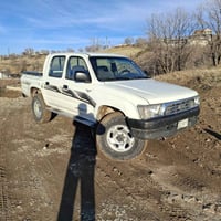 هايلوكس • ٢٠٠١ • السليمانية