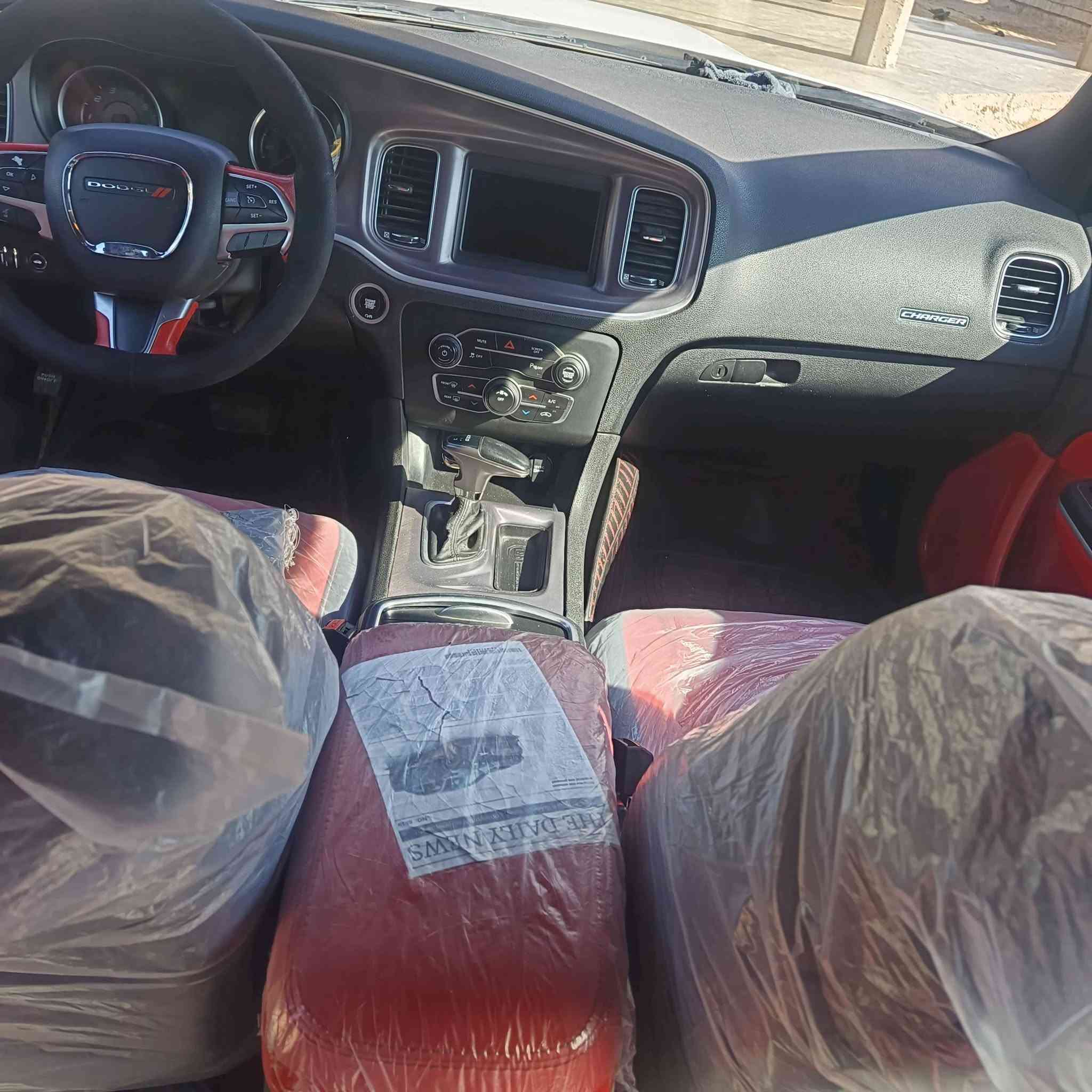 دودج جارجر 2019
Sxt رقم اربيل
السياره بيه قبق الجنطه مبدل وكاله وبيه جاملق خلفي وبيه بونيد محدث رياضي بدون ضربه وبيه باردات 
محرك مشدودله جديد كير شرط 
بجم كبس السعر175وبيه مجال 
مكان السياره الحجاج 
***********
