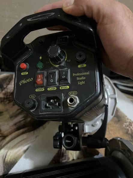 مبرلات البيع بس نقصهن وايرات 
قيمهن  بليرضي الله  
***********
