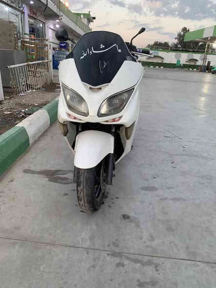 فورزه 09 كير ملغي بصمتين 2
كلك كفاله من سرقه 
دراجه ما بيها شي أنطيك طرح للبصره 
كيج حماوه كيج سرعه عداد 
دهن كله الزين 
عيبها بس الويل خلفي بيه عواج شويه 
مكاني واسط الزبيديه السعر 850 بيها مجال قليل  إذا ما تشتري لا تعبني شكرا ***********
