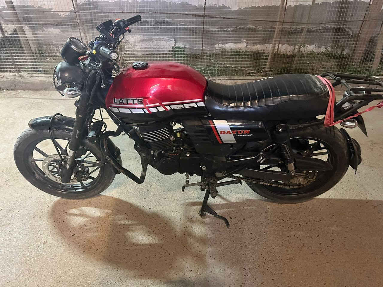 السلام عليكم درجة ديوان لاتي للبيع رقم وسنويه وهزه جدد كفاله عامه الدراجه موديل 2023 نازله بل2024 دراجه خير من الله تحويل ثاني باسمي عنوان ديالى بعقوبه
للاسنفسار *********** السعر مليونين ونص
