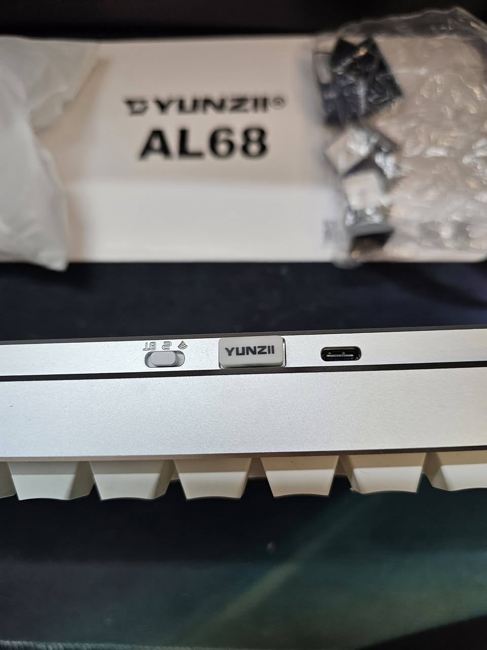 كيبورد yunzii al68 سوجات coco سعره 75 الف


**إذا كنت صاحب هذا الإعلان وتريد حذفه لأي سبب، رجاءا أرسل رسالة إلى الدعم الفني**