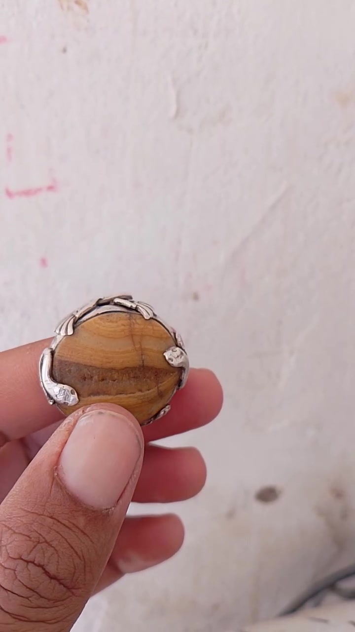 بيع او مراوس حسب الاتفاق


**إذا كنت صاحب هذا الإعلان وتريد حذفه لأي سبب، رجاءا أرسل رسالة إلى الدعم الفني**