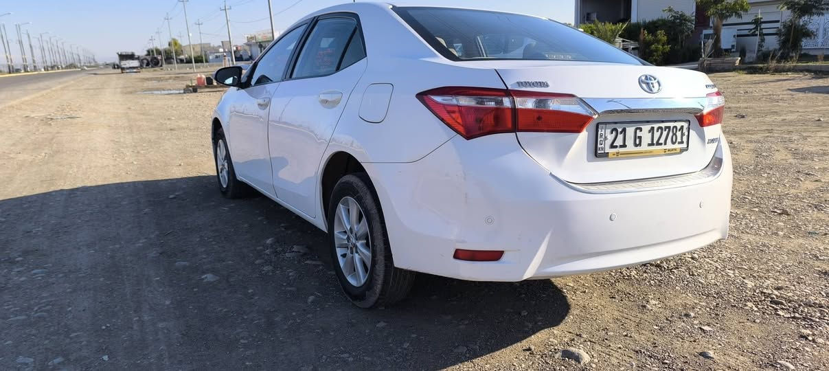 کرولا خلیجي 2014.ابيض ثلجي..بيه قطعةو 3شبر.صبغ.بدون دواخل.بعد مكفول.تبريد.صدر.تايرات.دواخل مكفول.سعر 127$.مجال.مكان كـــفري.كـــلار..***********
