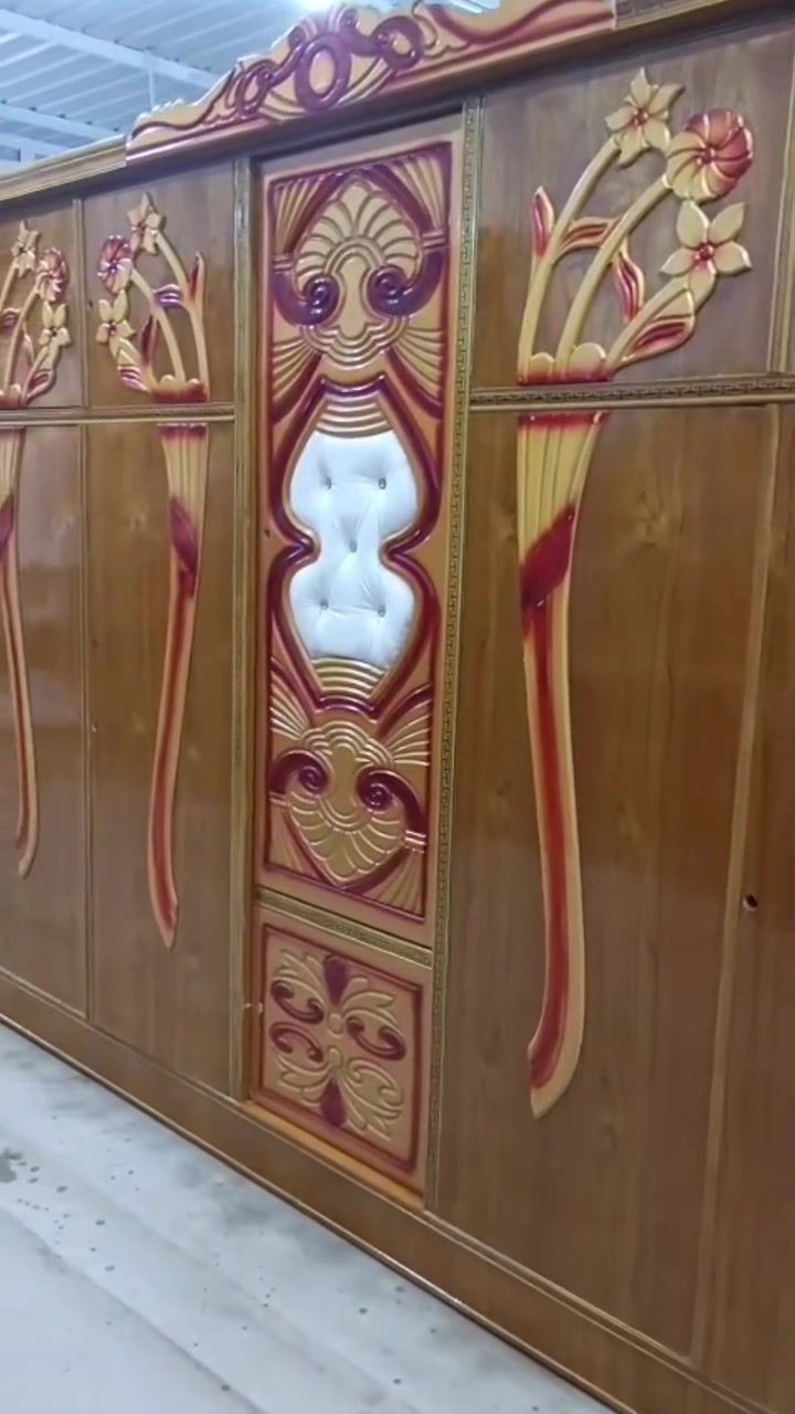 السلام عليكم غرفة 5 باب نظافة 100٪ مستخدمة  العنوان النجف الأشرف الحيدرية خان النص رقم الهاتف السعر 650  ***********
