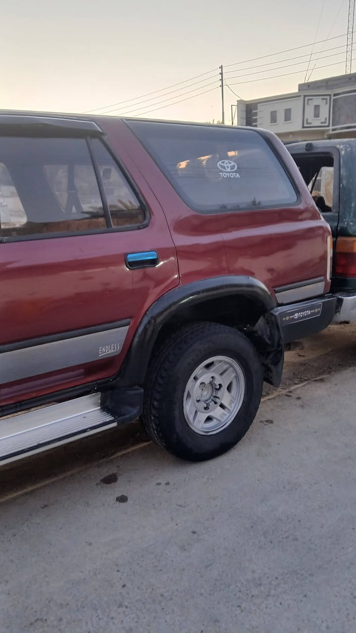 السلام عليكم  سيارة فورنر لبيع 
موديل 1996
مكينة بطة 2500
جام كلة شغال 
شاشة 
باتري جديد
هزة  جديدة 
العنوان ديالى بعقوبة
السعر 50 وبيها مجال
الرقم. ***********
