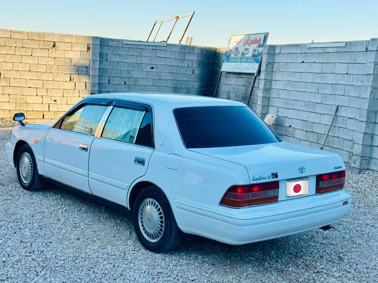 راس الثور  تكم مؤديل 2000 رقم بغدادسنويه 2028  تحويل مباشر. سياره جاهزه مكينه وكير وحداديه تبريد شغال 
ملاحظه بيه كفرات خلفيه فقط ولباقي مكفول 
عارضه للبيع ولمراوس  
السعر83 وبيه مجال بصيط  للاتصل ***********
مكان السياره الديوانيه قضاء غماس
