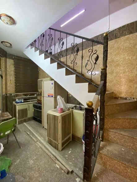 🏡 دار مساحة 75م للإيجار – تجاري او سكني

📍 المنصور / حي المتنبي - شارع نافع داوود او شارع قاعة ضرغام 

❄️ مجهز بـ : سبالت / كاونتر / طباخ / ثلاجة

✨ تفاصيل العقار:
 • 🛋️ صالة ومدخل مستقل
 • 🍽️ مطبخ مجهز، بمدخل منفصل
 • 🛏️ 3 غرف (إحداها أرضية)
 • 🌤️ منور + 🌇 بلكونة
 • 🪟 بيتونة + 🏠 سطح

📸 التصوير متوفر
📞 للاستفسار واتساب أو اتصال: ***********
