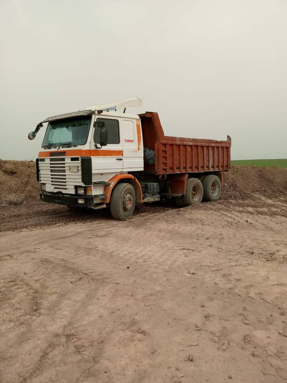 سكانيا 12.5 سنويه صهريج منتيه رقم الماني سنويه صفره سنكل سكانيا.. مكلف بل نشر وهذا رقم صاحبه *********** عطيه فتحي الجبوري
