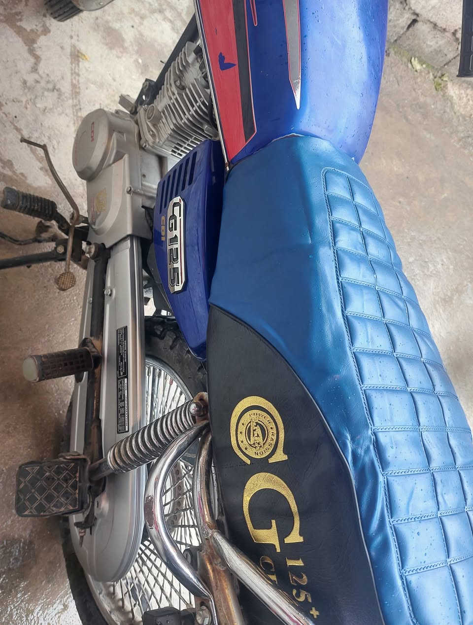 تايكر 20ابو بصمه منفيس موجد مكينه شرط مامفتوحه ورامنيه شقاله سعر 390وبي مجال حك جيتك***********مكاني حي سماح
