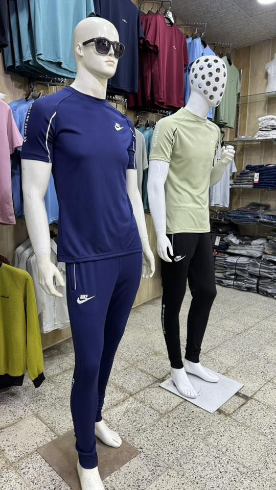 #تراكسود رياضي ماركة #نايك 
#السعر  14,000 فقط 🔥🔥
#القياسات  L- XL- 2XL- 3XL
#العنوان 📍 #طوزخورماتو 🗽 داخل السوق الكبير 🚦بناية مصرف التقاعد القديم 🏦 قرب الفرع الثاني لبيت العطور
  ***********   #واتساب
