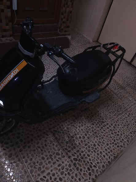 السلام عليكم ماطور شحن اوبامه للبيع ماطور نضيف قدام العين كلو شغال نضام R سرعه 93 حقيقي تايات جدا 3 نمر 725 وبي مجال ول شراي يدلل ***********
