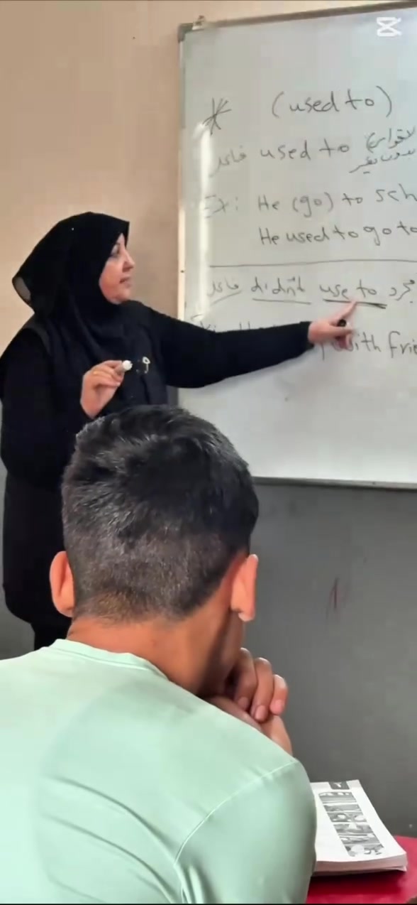 ✨ الست وصال الطائي تُعلن انطلاق دفعة 2026/2027
إنطلاقة التفوق في الإنكليزي للسادس الإعدادي ✨

من قلب معهد أوروك تبدأ رحلة مختلفة…
تأسيس قوي يوجّه طلبة السادس الإعدادي نحو السيطرة على المنهج وتحقيق أعلى الدرجات بثبات ووضوح، مع متابعة دقيقة، تدريب على الوزاريات المكثفة، وامتحانات يومية وتراكمية لضمان ترسيخ الفهم ورفع مستوى الأداء.

📍 العنوان: حي تونس – آفاق عربية الشارع الرئيسي  
***********
***********
