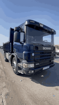 السلام عليكم
أسكانيا قلاب (٢٥٥$ 💵) ورقة 
موديل : ٢٠٠٢ ( كفالة عامة)
محرك (٦ سلندر انجيكتر ) 
كير ( ٣*٣ عادي)
رقم و سنوية جديد تحويل مباشر
مكان اربيل 
***********     📞وتس اب
*********** 📞
