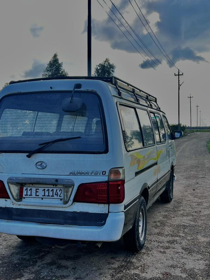 للبيع اللوان فوتو 2017
السيارة باسمي، والتحويل ثاني يوم
رقمها بغداد 
مصفرة: هيئة وغرامات
خطها حسينية - باب الشرجي
محرك مكفول
جاهزة من كلشي، گبل للشارع

السعر 83 ورقة
وبيها مجال بسيط 
للاستفسار : ***********
