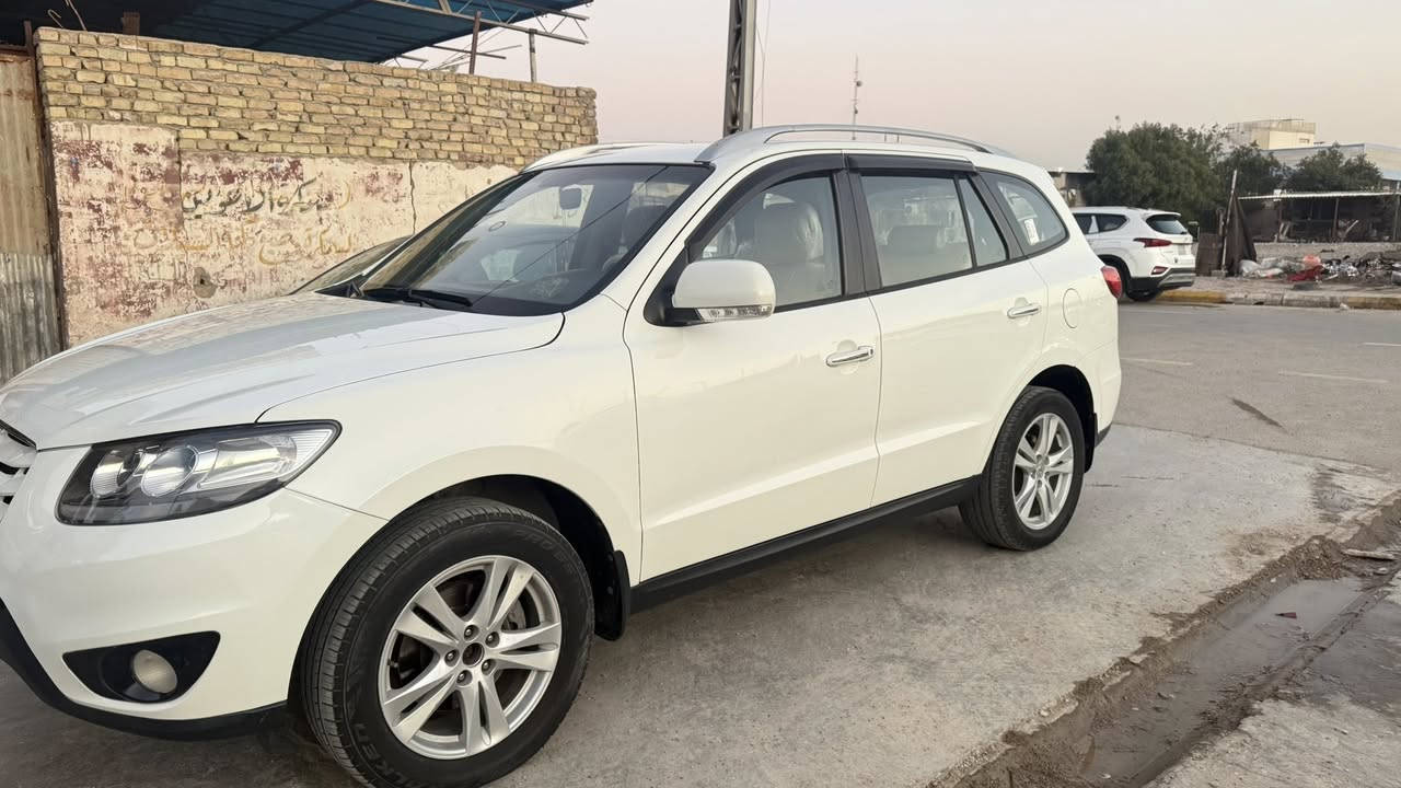 Santa Fe2011
Drive6 cylinder
سانتافيا 2011خليجي محرك 6سلندر 
رقم بغداد بسمنا 
سياره جاهزه من حداديه وصدر 
سياره فتحه
سويج
سياره شركه عامه
سياره بيه قطعتين سونار مرفق ويه الصور
سياره حلوه مانقصها اي شي
مكان السياره واسط النعمانيه 
السعر 148
هـ***********
***********
