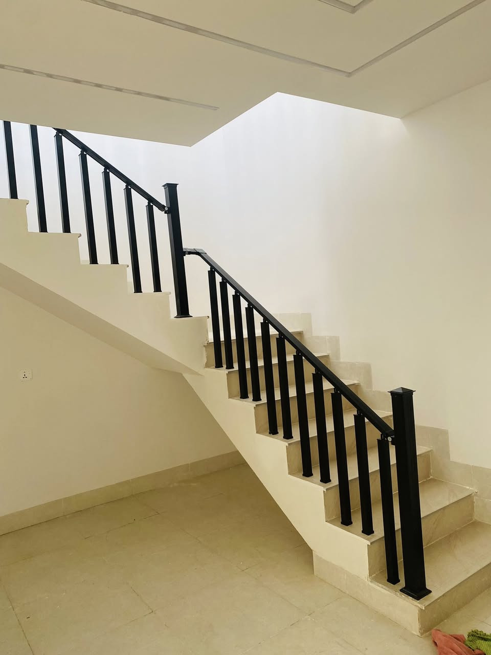 مستعدون لغسل البيوت وتنضيف الجام وترتيب الحدايق داخل مجمع راسان ستي وجميع مناطق خانقين  وبأسعار مناسبه  ***********
