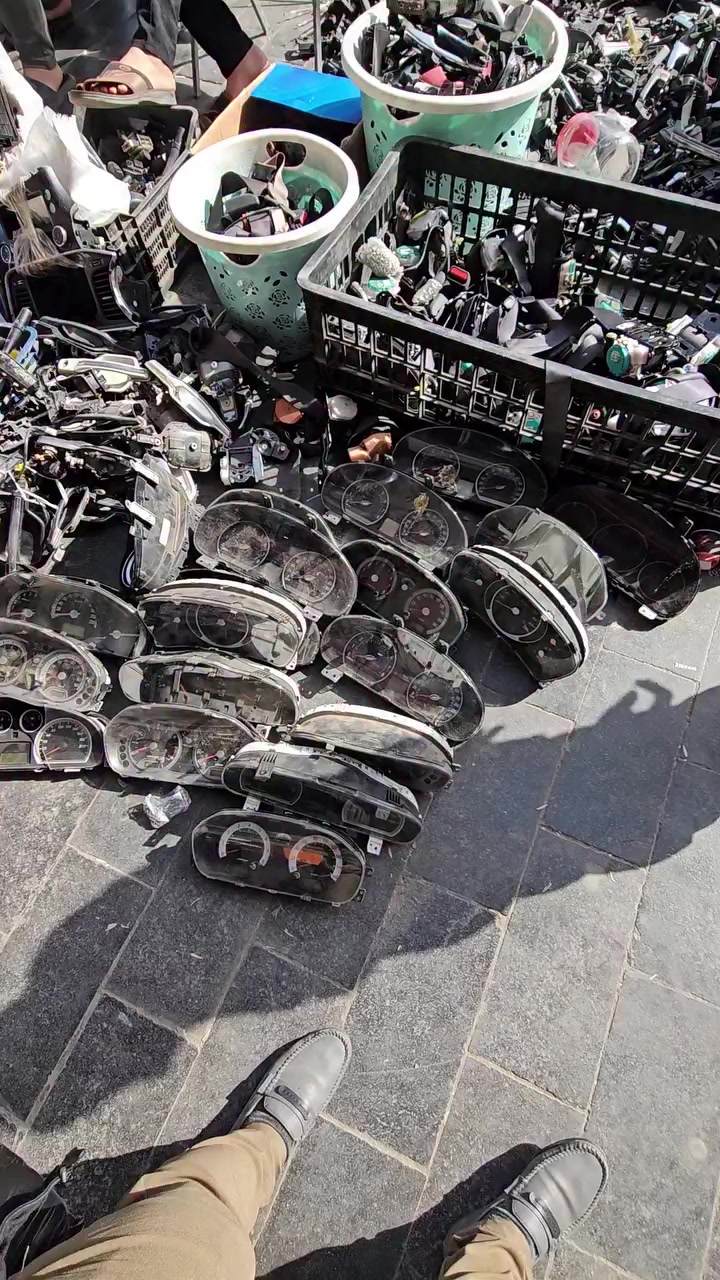 وهنا ب٨٠ يكلك اصلي تفصيخ


**إذا كنت صاحب هذا الإعلان وتريد حذفه لأي سبب، رجاءا أرسل رسالة إلى الدعم الفني**