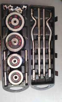 حقيبه أوزان نضيفه للبيع ما حاسبه كم كيلو اعتقد ٣٠ كيلو او اكثر اني ماخ...