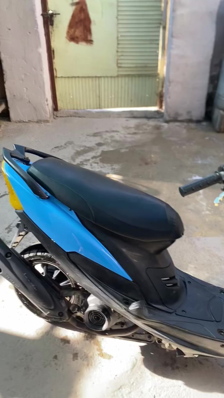 دراجتين ماكس عدله شغالات بوشه49سلف شغال بس يرادلهن باتريات بيع او مراوس بفورزه ***********
