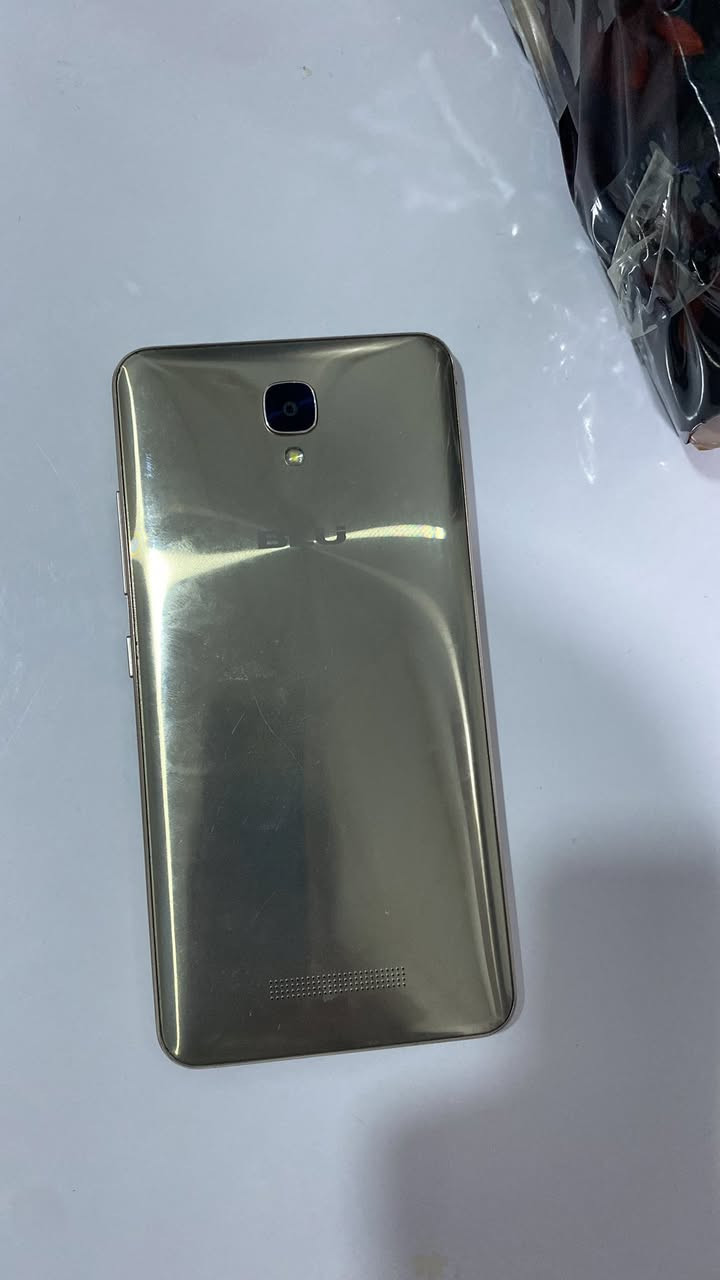 فيفو xl2 الجهاز شبيه باجهزه g7 pro وصلني مستخدم خارج العراق
الذاكره 32 
العشوائيه 3 
السعر 60 الف واصل لجميع محافظات العراق


**إذا كنت صاحب هذا الإعلان وتريد حذفه لأي سبب، رجاءا أرسل رسالة إلى الدعم الفني**