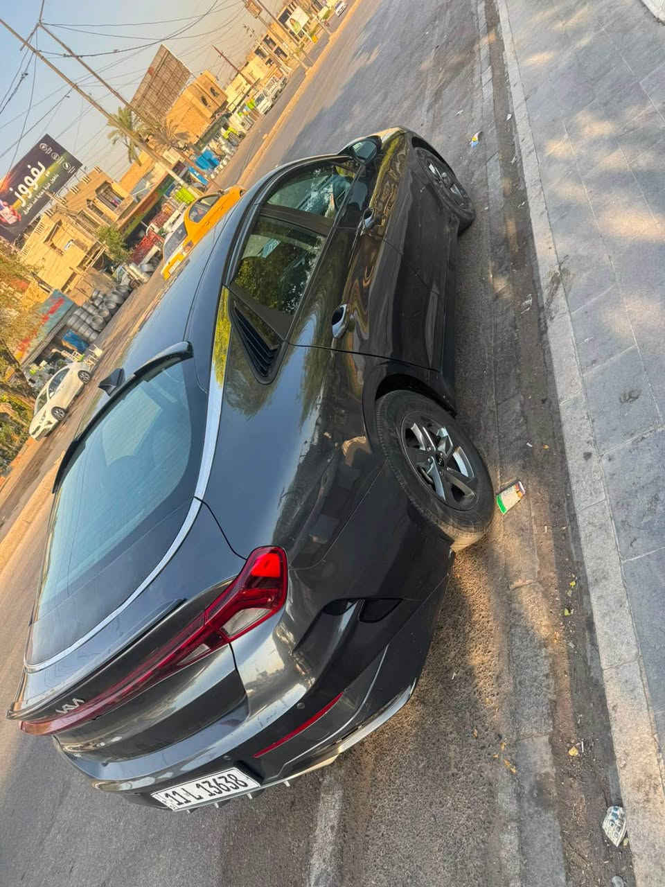 السلام عليكم للبيع كيا كي 5 وارد أمريكي موديل ٢٠٢٢ حادث جاملغ خلفي وبلعراق بيها ٤ قطع صبغ رقم بغداد باسمي سونار منشور مع صور مكينة ١٦٠٠ تيربو 
مكان سيارة بياع 
السعر ١٢٠ 
***********
*********** بغداد, العراق
