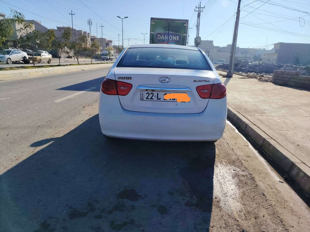 هونداي النترا ٢٠١١  رقم أربيل. سياره نظيفة وجاهزه بيها باب الخلف النفر صبغ وشويه جوا قبغ البانزين محرك وكير شرط سنوية وهزه جديد السعر ١٢٥$ عنوان موصل الايسر ***********
