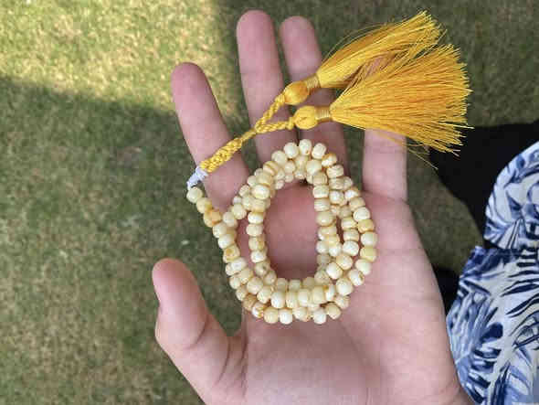 سلام عليكم اخوان مسباح كهرب بولندي جراخة ذروي المسباح جبسي علة بياظ الوزن 27غرام سعر الغرام الفين دينار للتواصل ***********
