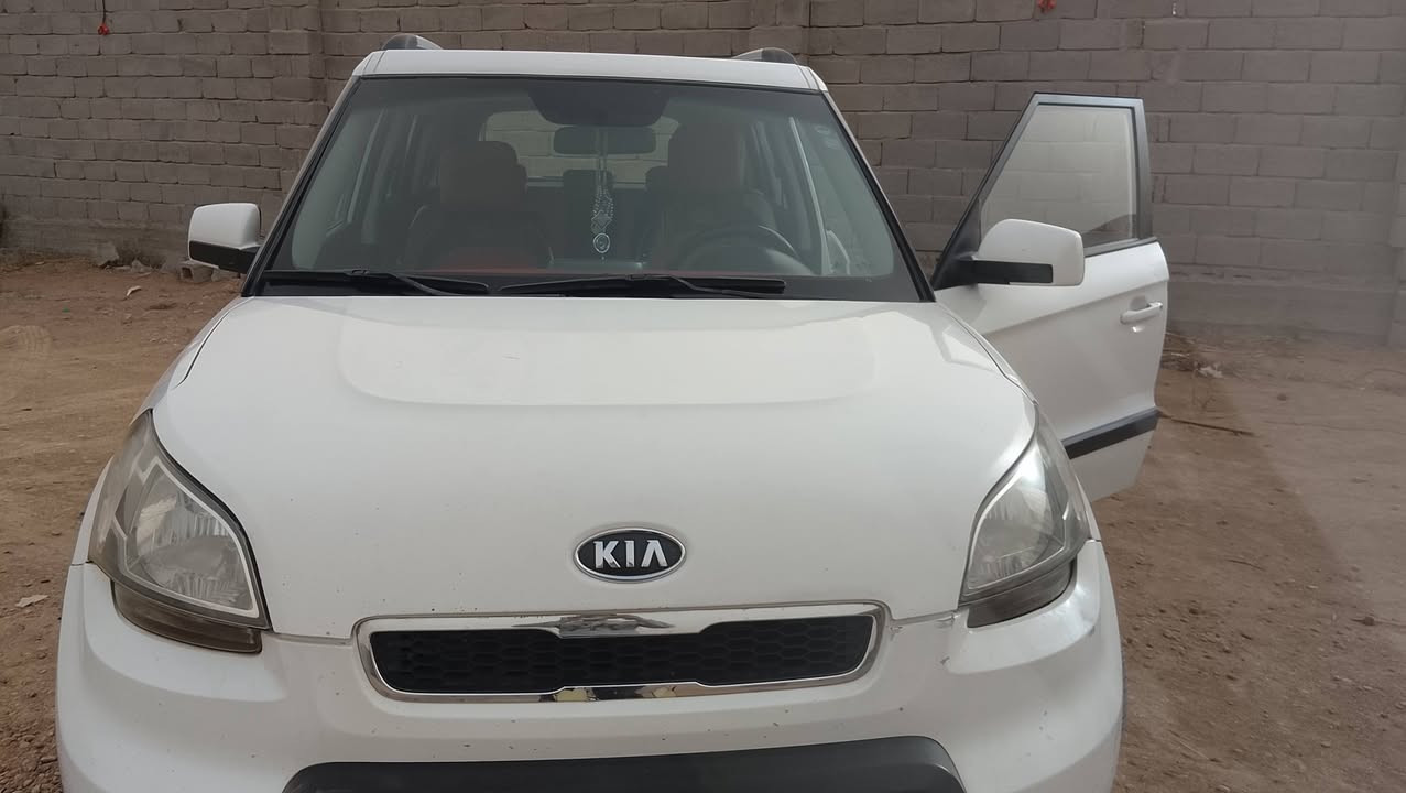 سلام عليكم يوجد سياره كيا صول موديل 2011 محرك 1600 رقم سليمانيه للبيع او مراوس العنوان الفلوجه  التواصل الرقم ***********
