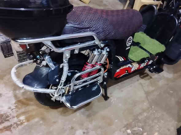 ماطور هيوشا موديل 25
نظيف جدا 
السعر ٦٥٠ الف 
معرض ثائر اسماعيل العبيدي للبطاريات 
حى العمال قرب مكتبة البرشا 
للتواصل على الرقم ***********
