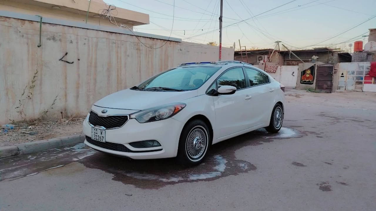 مكفوله من صبغ  عده.✅
. الحادث اليت  ول بنيد شبرين.✅ 

 مواصفات نص فول تبريد قطعتين.✅ 

. الكشنات حار.. ودوشمه عام سياره✅ 
.
 سياره احله من الصور بعد  أبيض.✅ 
.
. المكينة 1800.دوش بلاد مملعوب بيهة.✅ 
..
السياره تريدهة هيه ول غراض تريد بدون غراض
. 
رقم بغداد جديد باسمي تحويل ثاني يوم🫆🫆 

مكاني بغداد  السيدية ✈️ 

للاستفسار الاتصال/*********** 👁️

