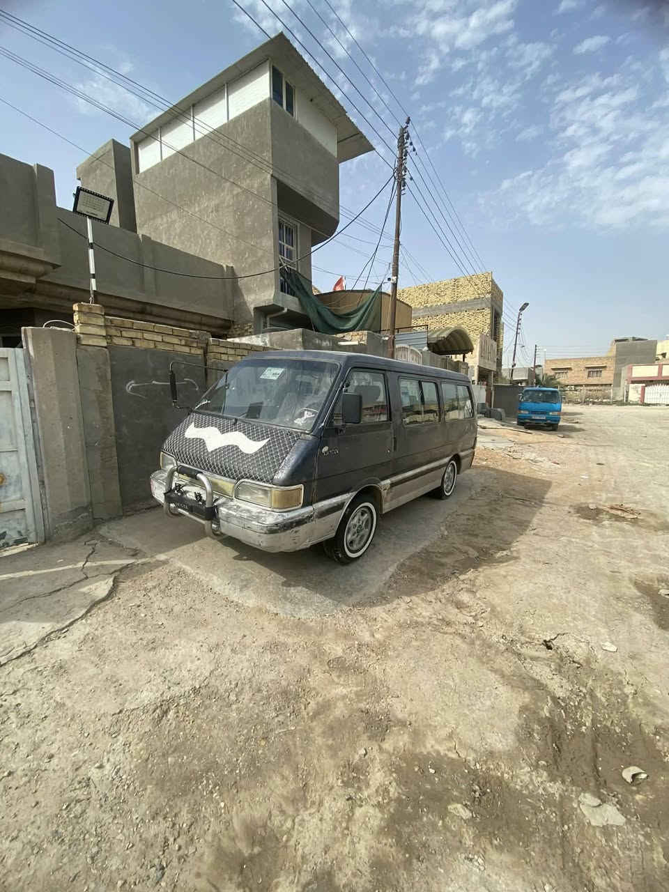 السلام عليكم كيا بسته للبيع سنويه لل29السياره نضيفه كير محرك اكسن شواصي جدد الاستفسار اكثر اتصل  موشراي لاتصير براسي انته ولاغيرك بتعاليق السعر 37وبيهه مجال
***********
