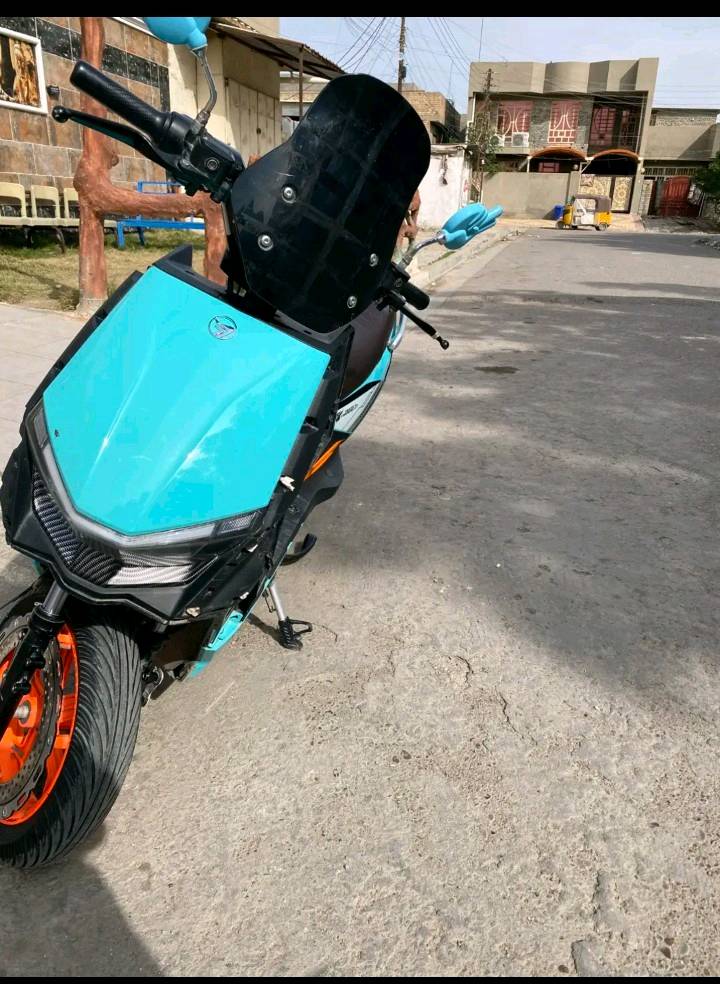 دراجة سكنس جبلي شحن دراجة عليهة الاعتماد تاخذها وراسك بارد سعره750وبيهة مجال بس نقصهة كفرات جانبية لان انكسر واحد وذبيتهن  مكاني بغداد جسر ديالى