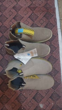 أحذية شغل • ضد الثقب • مقاس ٤٤