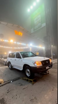 ٢٠٠٥ • ٢٤٠ ألف كم • بدون صبغ