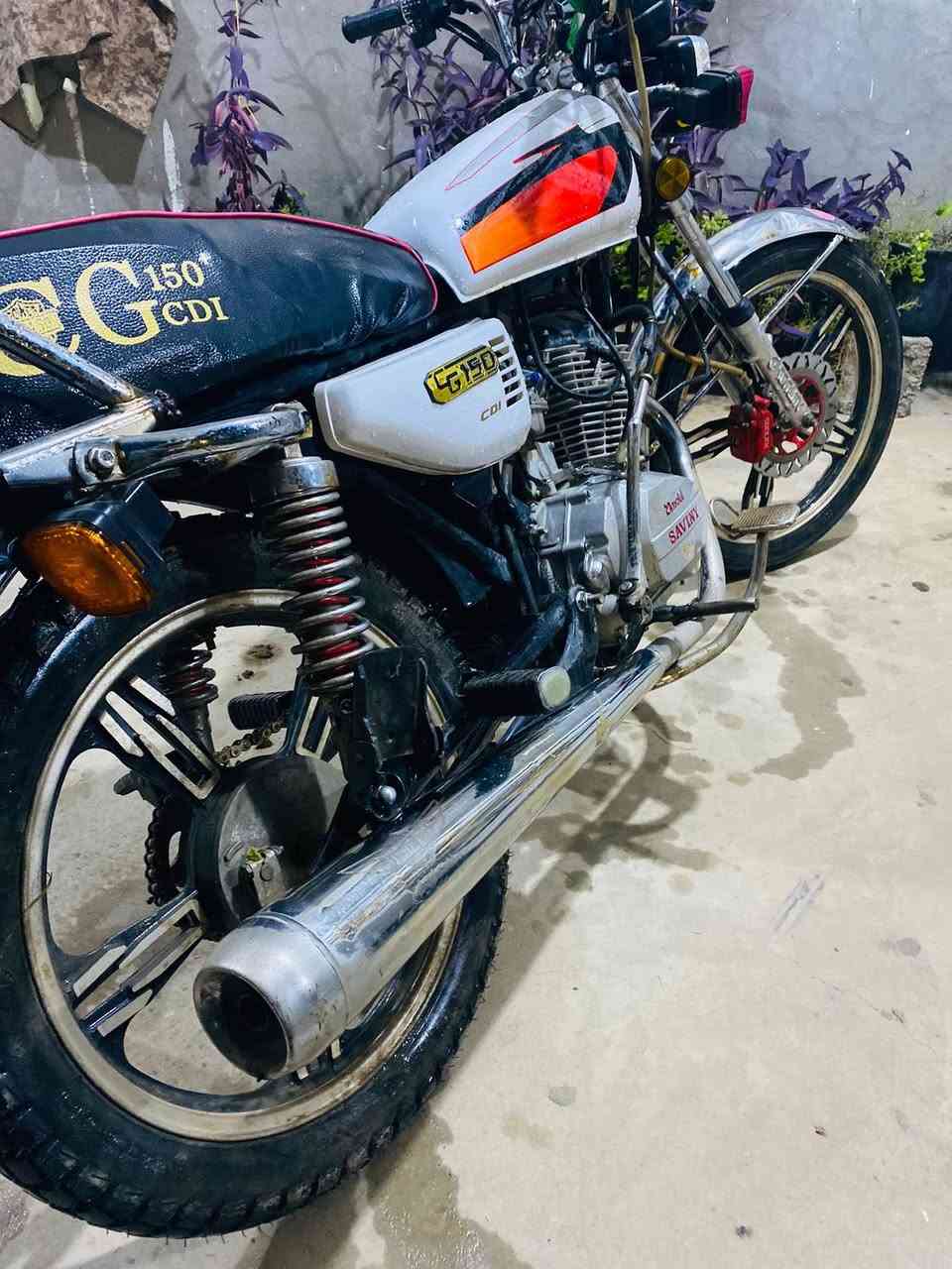 دراجة سيفان للبيع موديل 2023 كفالة عامة السعر خاص مكاني ديالى جديدة الشط ***********
