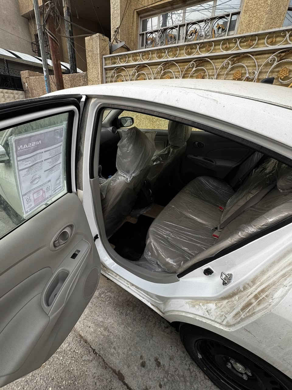 سلام عليكم
نيسان صني مديل ٢٥ 
ماشيه ٥٠٠ زيرو من الشركه على ايدي 
كفاله عامه من كلشي 
السعر ١٣٣وبيه مجال 
مكان بغداد سيديه 
***********
