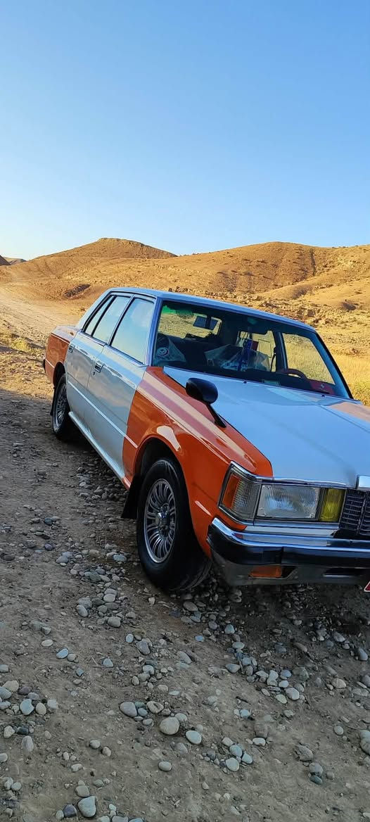 كراون موديل ١٩٨٢ للبيع فقط ورقه مال بانزين عنده سياره معمره جديد كلشي بشرط وكاله و سنوي مابي مشكله گير ومحرك بشرط لا صرف ولا بخار  ***********هاي رقم صاحب سياره سعرها ٣٥ وبي مجال مكان سياره كركوك Singapore
