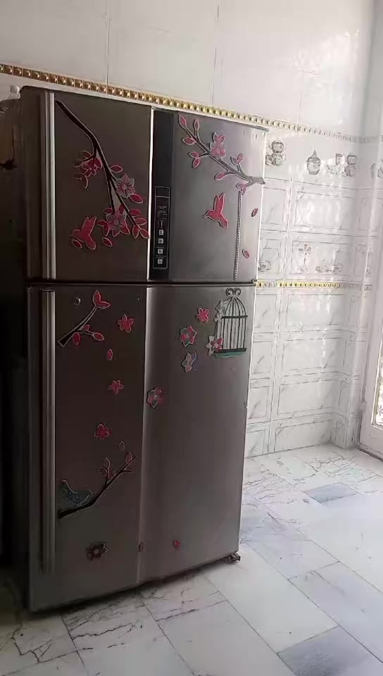 ثلاجه 100
بايسكل امريكي حاويه 40 
فرشه نضيفه كلش 20
تاج جربايه صاج 10
مرمره مترتين خمسين وبيه مجال
فرشه واربع مدات 40 ماخذين بس الفرشه 75 
جربايه 40 قويه 
ميز مرايه 40


**إذا كنت صاحب هذا الإعلان وتريد حذفه لأي سبب، رجاءا أرسل رسالة إلى الدعم الفني**