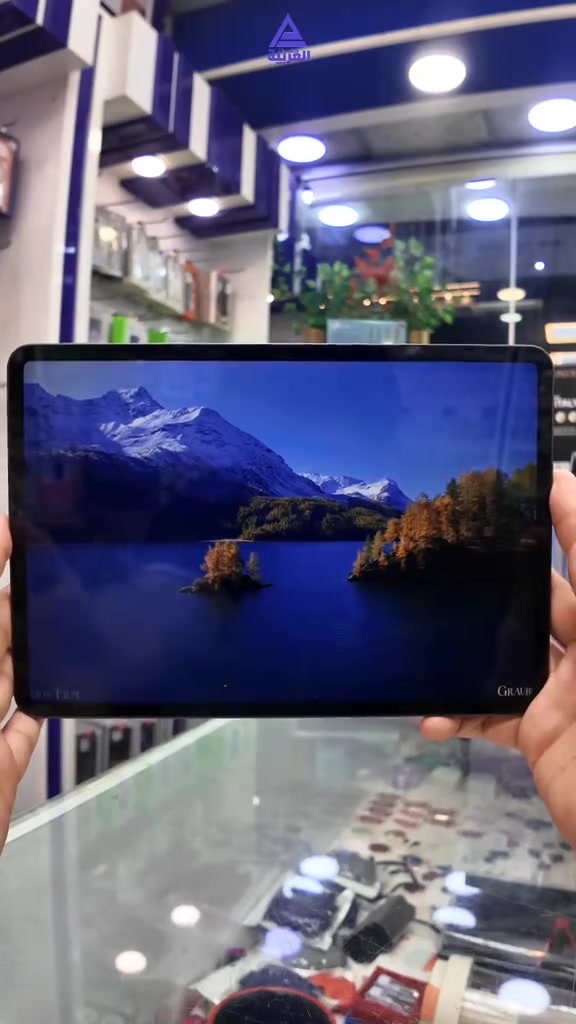 🔥 الجديد وصل لعشاق التقنية! 🔥 توفر الآن أحدث باد من شاومي Xiaomi Pad 8 😍📱 أداء قوي ومواصفات عالية تخليك تعيش تجربة استثنائية 🎮 ⚡ 90 فريم بالألعاب ⚡ شاشة 144Hz لسلاسة رهيبة إذا تريد تعرف السعر والمواصفات الكاملة، تابع الفديو للنهاية 👀 📍 شركة كلمات العربية للهواتف النقالة العنوان: النجف الأشرف - شارع غدير فرات - مقابل كلية الإدارة والاقتصاد 🚚 يتوفر توصيل لكافة المحافظات العراقية 📞 للطلب والاستفسار: قسم المبيعات: جملة: *********** مفرد: *********** اكسسوارات: *********** صيانة: ***********
