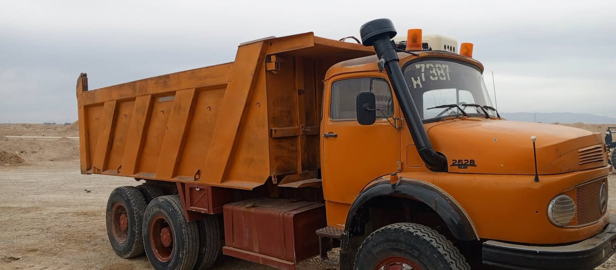 السلام عليكم من سياره قجمه سكس ويل موديل 82 سوبر بلادي  بدي مايلر بلادي شاصي بلادي صبغ بلادي سياره مكفوله كفاله عامه  مكينه مجفته جديد سياره مال جناي  وخير من الله تبريد شغال  سياره جاهزه  رقم نينوى   السعر اتصل على الرقم 
***********
