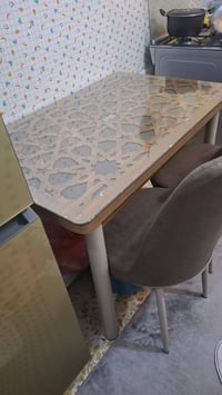 ميز طعام • ٤ كراسي • الأمين الثانية شارع الشبكه