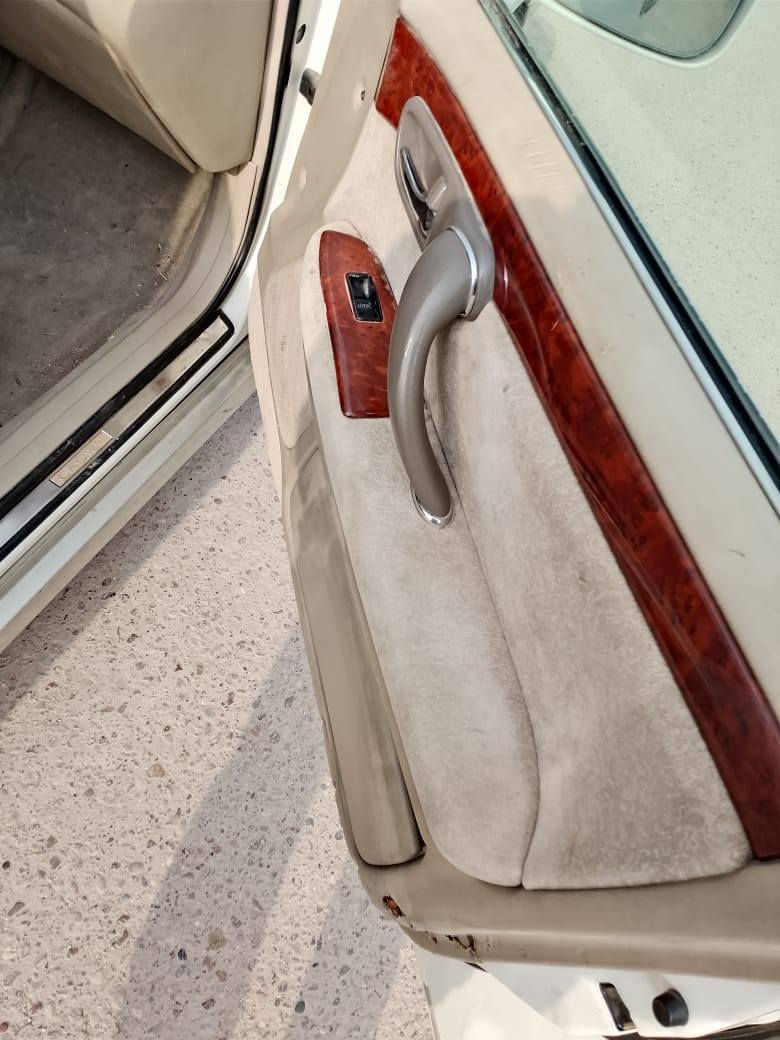 سلام عليكم للبيع فقط  سياره ملكه موديل2001مكينه دي فور سياره ادوات سياره كلش حلوه ونظيفه مكانه الرمادي للاستفسار الاتصال على الرقم *********** او ادخل خاص السعر 40 وبيه مجال شي قليل
