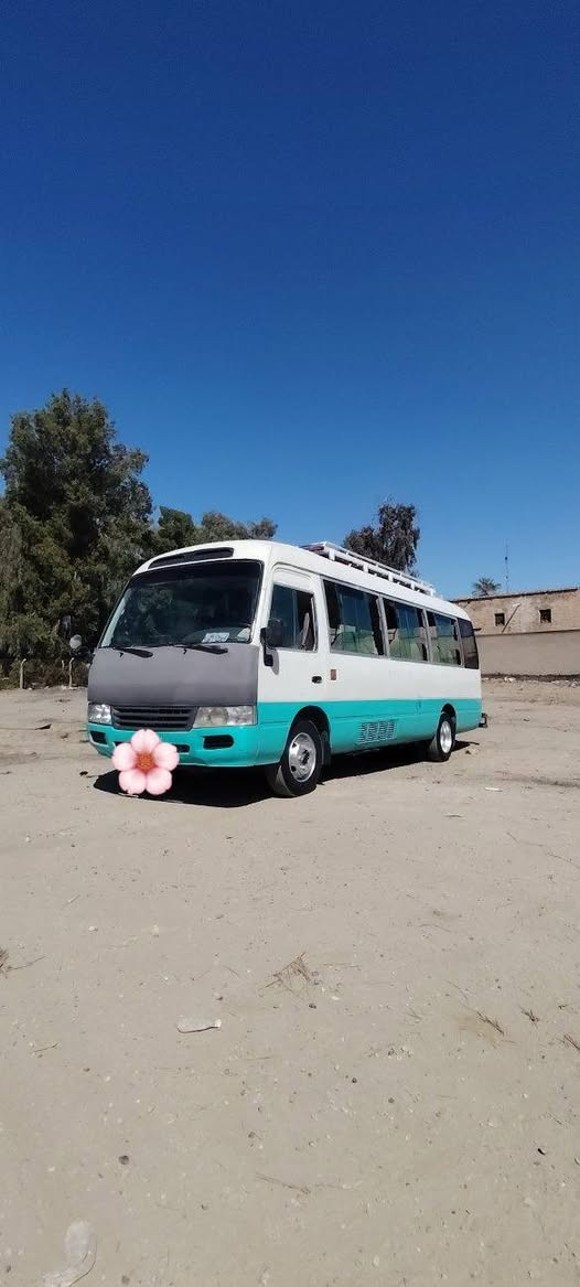 السلام عليكم كوستر للبيع صيني مكينه وكير جمره تبريد سياره جاهزه ويل ناصي تخم تاير رقم الماني سنويه ل ٢٠٢٨ مكان حله سعره*********** شراي يتصل
