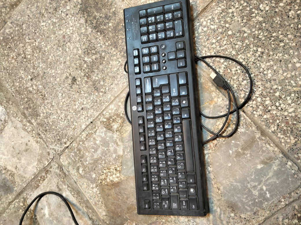 مستخدم نضيف عندي اكثر من 100 قطعه نوعيات هواي القطعه بالفين يوجد توصيل 
***********
