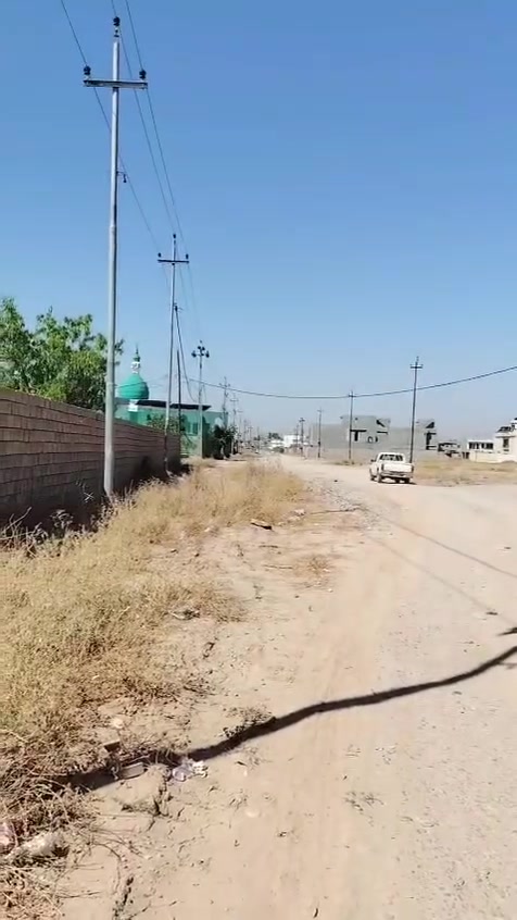 بيت للبيع 🏠 
منطقه الشوقيات 
نص قطعه طابو 23 مشترك 165 متر
ع شارع عريض 25 متر
طابقين الطابق الثاني كامل 
الطابق الارضي مأسس مي ومجاري 
يحتاجله بس سيراميك ولبخ ومغربي 
للاستفسار على الرقم 
***********
