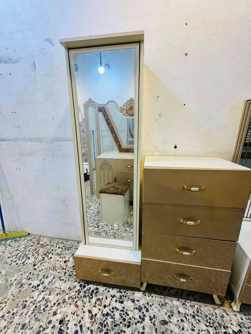 غرفه نوم تركيه 9 قطع نضافه فول  وضخمه سعره 650 الف  هيه والدوشك
مكانها نجف


**إذا كنت صاحب هذا الإعلان وتريد حذفه لأي سبب، رجاءا أرسل رسالة إلى الدعم الفني**