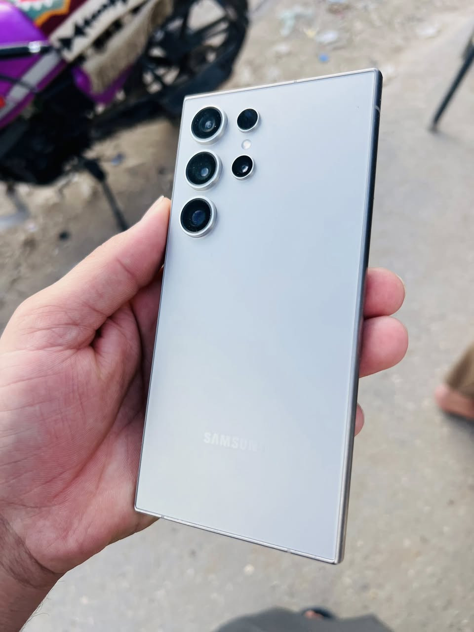 اس 24 اللترا دبل شريحة بعده بورقه الضمان 
عربي شرق الاوسط مكفول كفاله عامه 
الذاكره 256 وتر بروف ممفتوح 
مع ملحقاته السعر مليون مجاله جدا قليل 
النجف الاشرف


**إذا كنت صاحب هذا الإعلان وتريد حذفه لأي سبب، رجاءا أرسل رسالة إلى الدعم الفني**