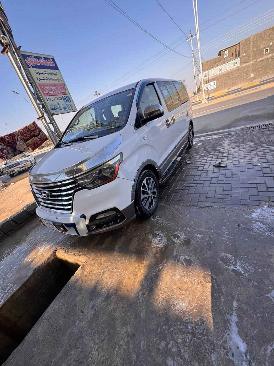 سلامو عليكم ستاركس للبيع موديل 2019فول مواصفات سياره كفاله عامه مكان البصره شط العرب  رقم صاحب سياره ***********
